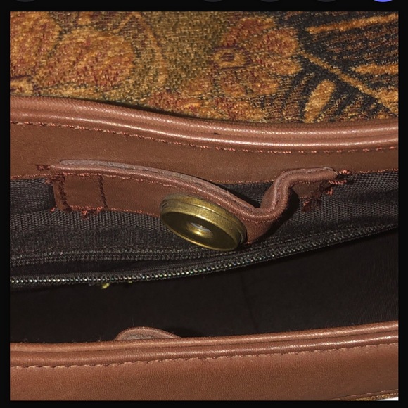 Vintage Scala Hobo Shoulder Bag  EUC Leaf/Floral Print Tapestry Material - Picture 7 of 8